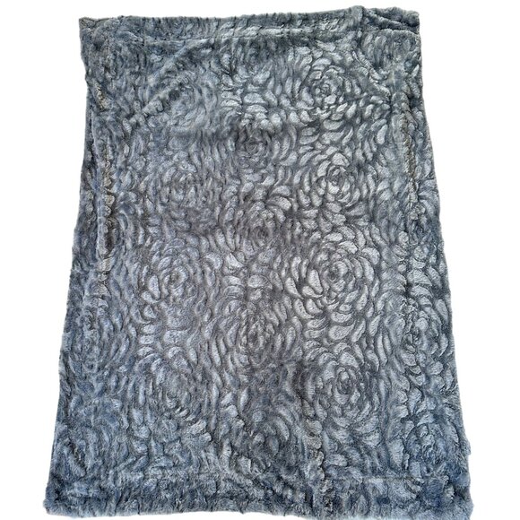 Marlo Lorenz THRO Plush Throw Blanket Gray Rosette Design Velvety Soft 42 x 58 - Picture 3 of 10